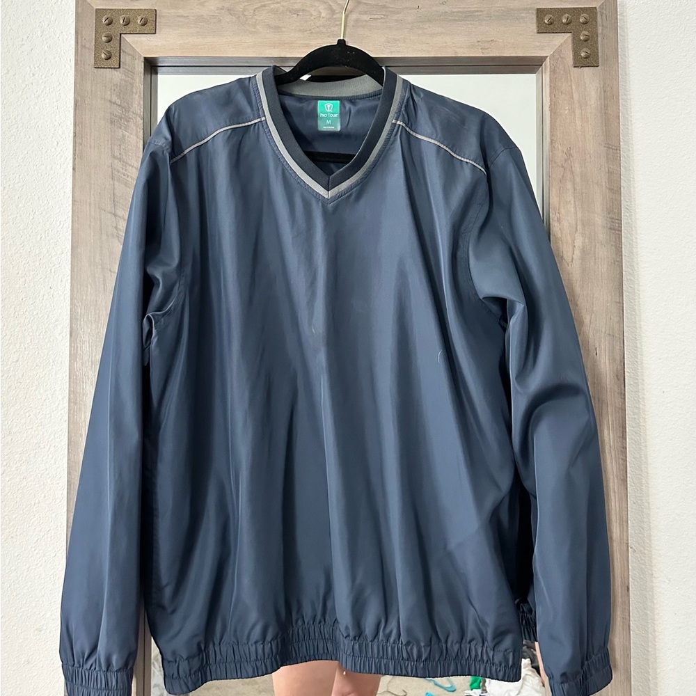Pro tour pullover